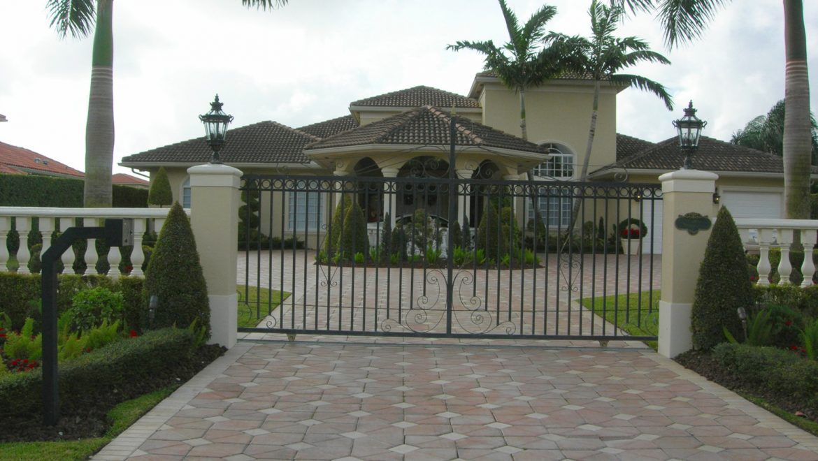 Pre-Made Or Custom Made Electric Gates? What You Need To Know
